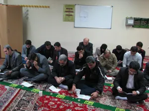 برگزاری دومین مراسم پرفیض زیارت عاشورا در نمازخانه‌ی دانشکده‌های بهداشت و تغذیه
