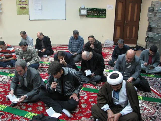 برگزاری چهارمین مراسم پرفیض زیارت عاشورا در نمازخانه‌ی دانشکده‌های بهداشت و تغذیه